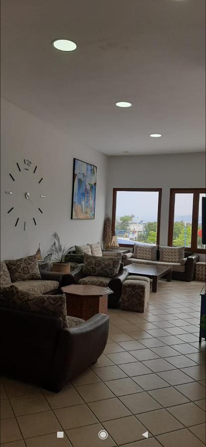 Studio Avec Piscine De Luxe Cabo Negro Exteriör bild
