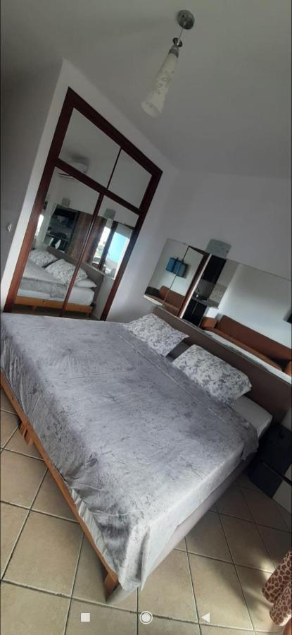 Studio Avec Piscine De Luxe Cabo Negro Exteriör bild